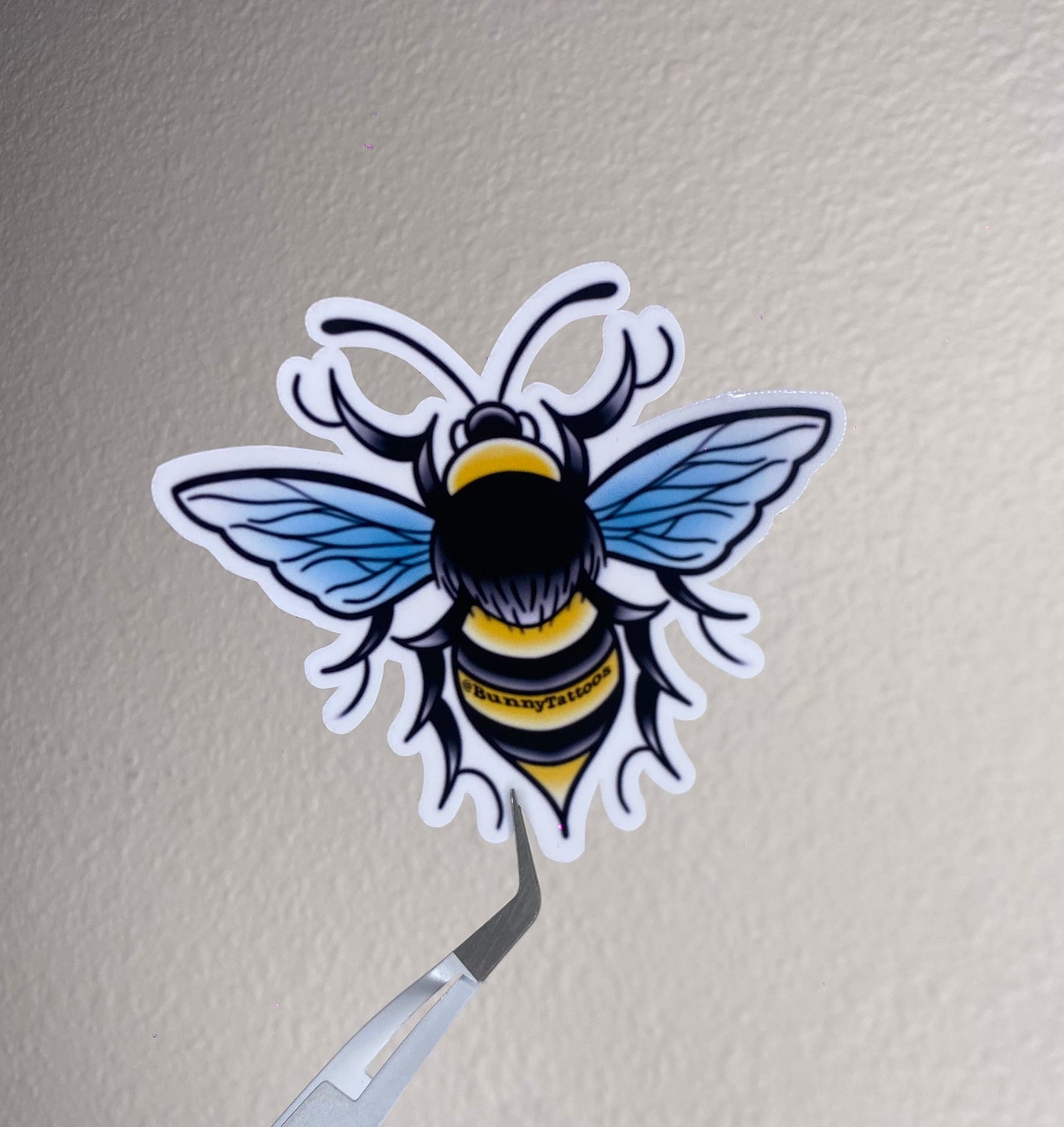 Traditional Bumble Bee I Sticker